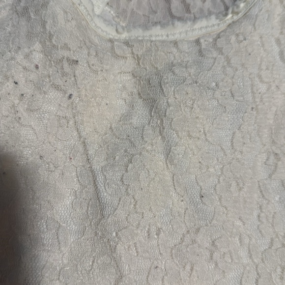 Used abercrombie lace tank - Picture 2 of 4